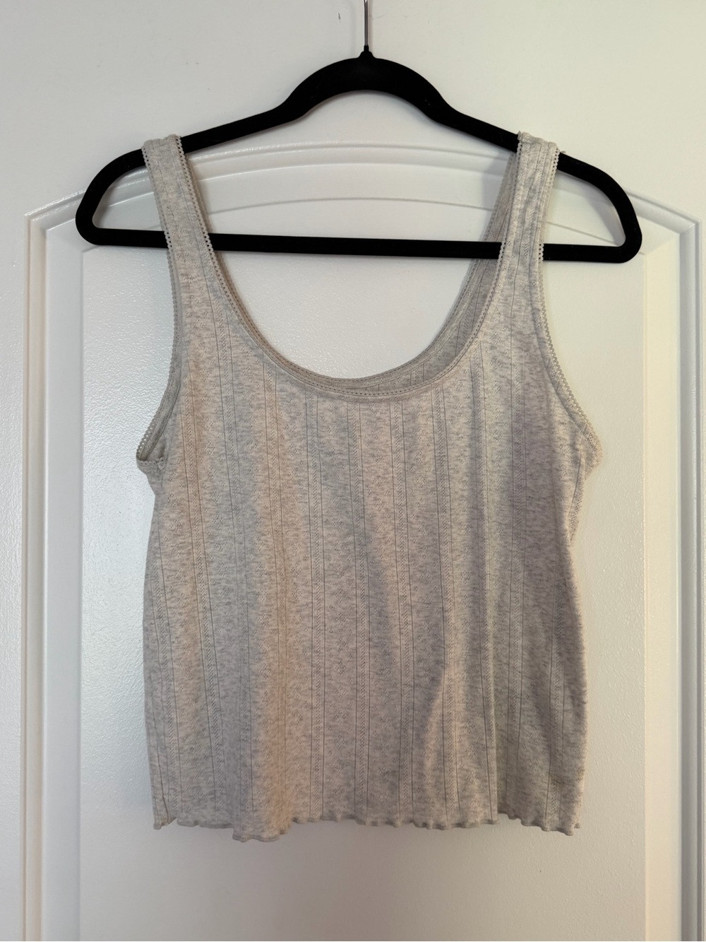 American Eagle Outfitters Light Gray Scoop Neck Pointelle Tank - Picture 2 of 4
